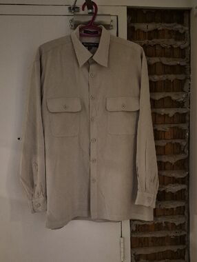 Tilley Endurables Light Tan Button Up Shirt Pockets Size M Medium Men